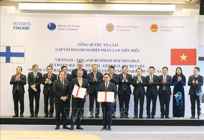 Tổng Bí thư Tô Lâm gặp gỡ một số doanh nghiệp Phần Lan tiêu biểu